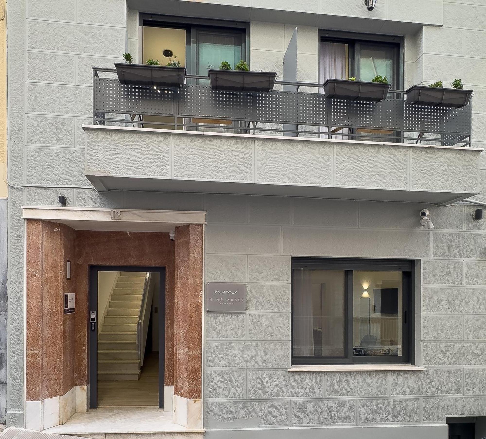 Phaedrus Living: The Nine Muses Clio Apartment Atena Exterior foto